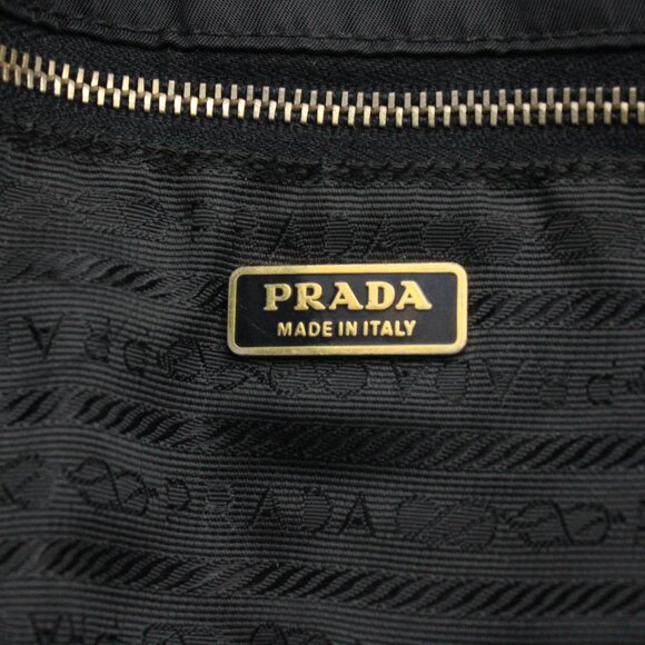 Pre-Owned Prada Nylon Tessuto Shoulder Messenger Bag in Black with Gold Hardware - Picture 13 of 15